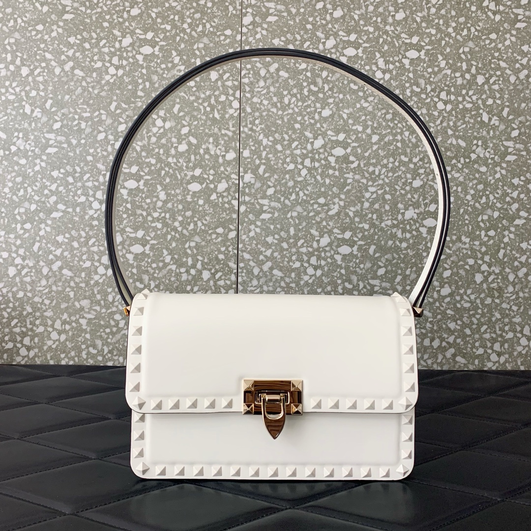 Valentino Garavani Rockstud Big Shoulder Bag in Ivory Smooth Leather